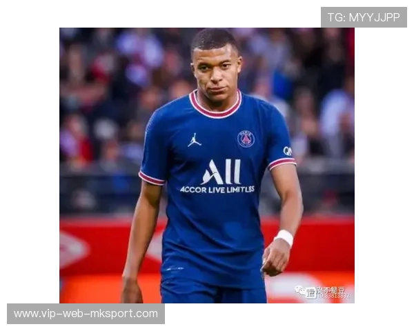 巴黎前场配合太顺畅，姆巴佩彻底放飞，巴黎引进姆巴佩花了多少钱